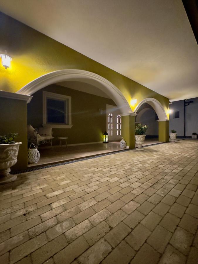 Bed and Breakfast Alma Rezidence Turda Exterior foto